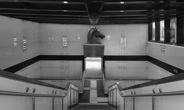 Stazione Metropolitana Cavour a Napoli